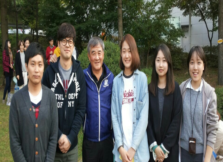 전임 교수님이신 이승구 교수님과 함께~